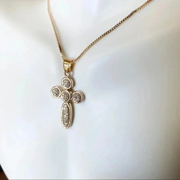 DAINTY Cross Necklace |Cubic Zirconia Necklace | Faith Necklace| 18k Good Plated - Picture 6 of 11